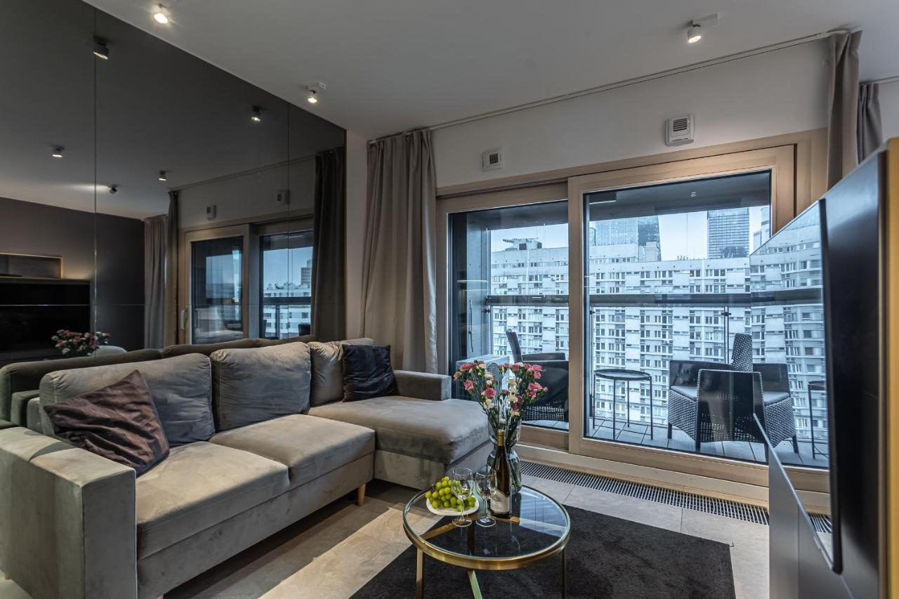 Apartament Mennica By P&o Serviced Warszawa